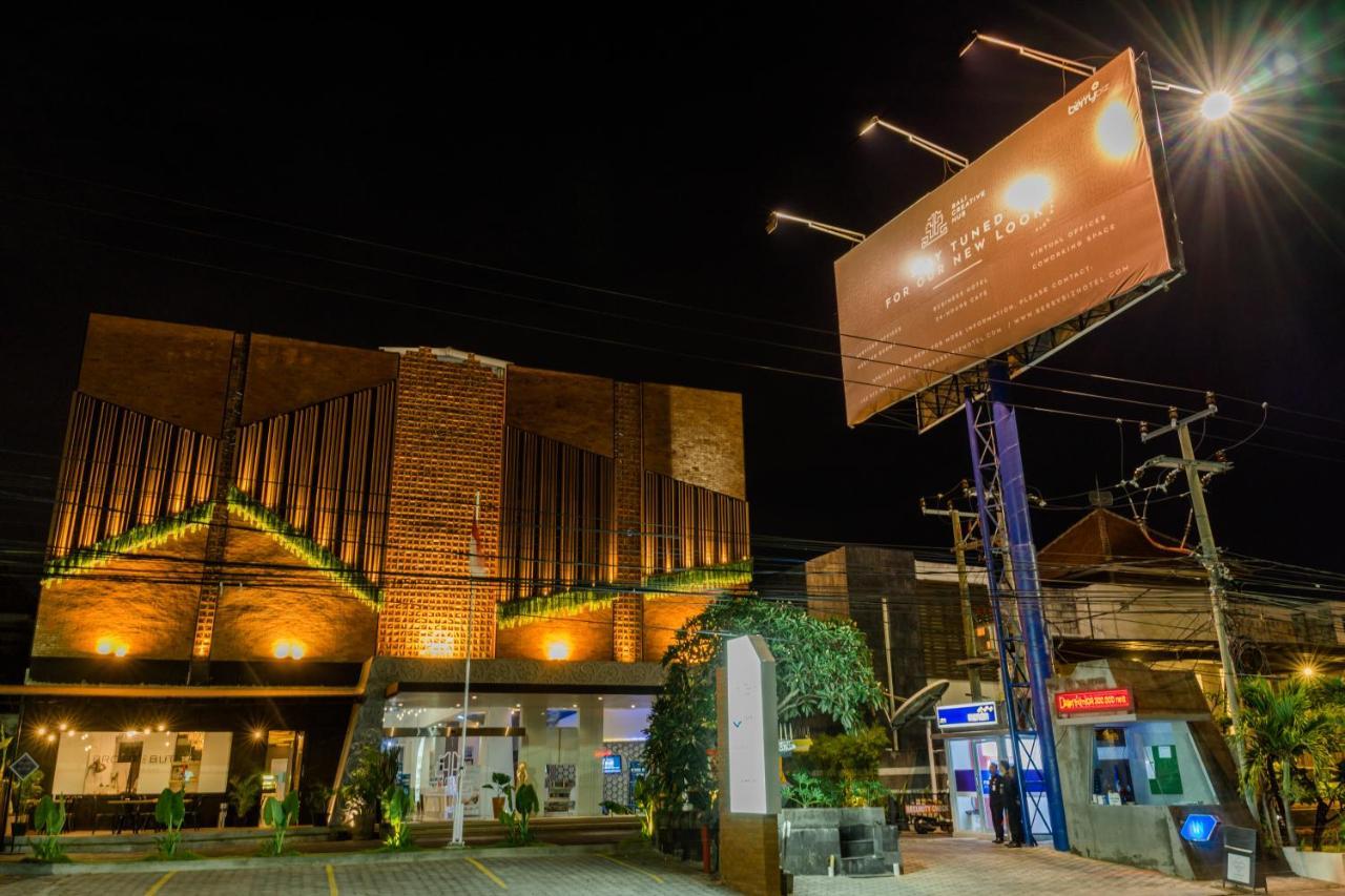 Berry Biz Hotel Sunset Road スミニャック エクステリア 写真